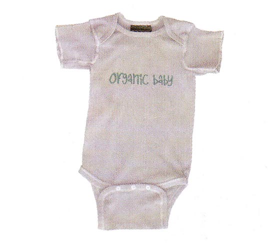 Comfortable clothing for all ages made of clay-dyed organic cotton, linen and hemp.